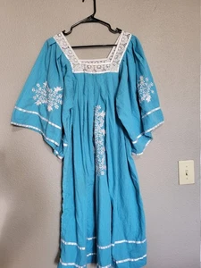 Vestido Mario De La Peña House Azul Blanco Bordado Mangas Abullonadas Grande - Imagen 1 de 7