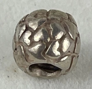 Authentic Pandora Heart Cluster 925 ALE Sterling Silver Charm C1 - Picture 1 of 4