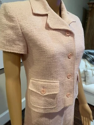 Valentino Beautiful Pink Suit Sz 6 - Image 1 of 4