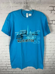 Camiseta Washington DC Pequeña Para Hombre Azul Cuello Redondo Mangas Cortas (BAX) - Imagen 1 de 5