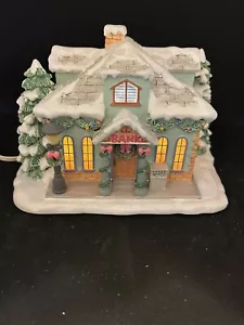 Hawthorne Village Precious Moments Love and Trust Bank beleuchtetes Haus - Bild 1 von 5