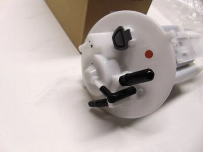 Новый подлинный Lexus IS300H 2,5 л бензина гибрид в бак топливный фильтр всасывающая пластина - Изображение 1 из 4