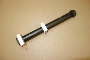 Yamaha yzf r6 2003 5sl rear wheel axle spindle and spacers - Picture 1 of 5