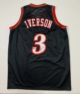 Camiseta deportiva negra cosida estilo profesional personalizada firmada por Allen Iverson de los Philadelphia 76ers-BAS - Imagen 1 de 4
