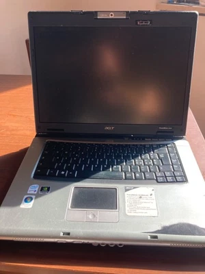 Acer Travelmate 4230 - Immagine 1 di 2