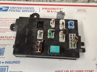2005-2010 HONDA ODYSSEY BCM BODY CONTROL FUSE BOX 3822ASHJA001 - Image 1 of 3