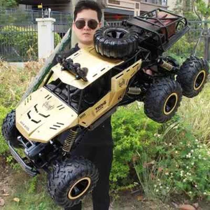 Giant 6-Wheel Remote Control Car 4x4 Off-Road Vehicle, Rechargeable Climbing Toy - Picture 1 of 25