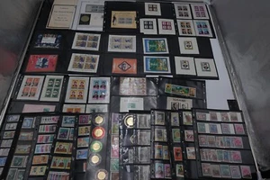 JFK WW stamp collection page lot novelty foil memorial OVPT 350 stamps 50 s/s - Picture 1 of 22