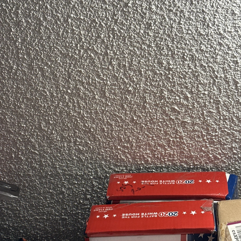 New 2020 Battle For The White House Deluxe Gold Edition Chess Set - Trump-Biden - Image 1 of 1