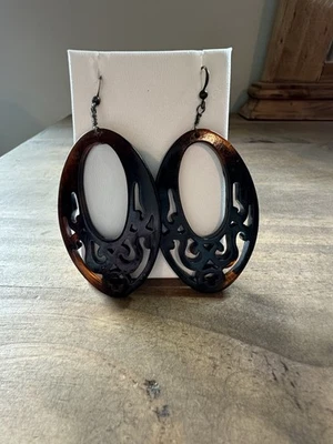 Vintage Tortoise Shell Pattern Lightweight Drop Dangle Oval Hook Earrings 2.5” - Image 1 of 3