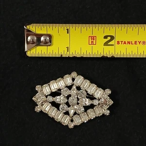 VINTAGE WEISS STRASS BROSCHE 2" ANSTECKNADEL SIGNIERT BRILLANT RETRO SCHMUCK SEHR GUTER ZUSTAND - Bild 1 von 7