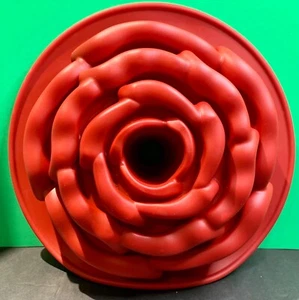 Kitchen Aid Silicone Rose Bundt Cake or Gelatin Pan Mold Bakeware-Red Jello Mold - Picture 1 of 3