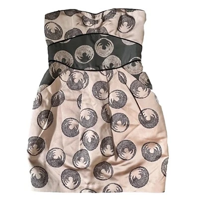 BCBG 女式无肩带编织 100% 真丝鸡尾酒礼服 2 码黑色浮雕迷你 — 第 1/4 张图片