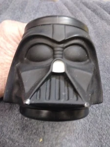 Tazza plastica STAR WARS DARTH VADER GRAFICA 3D vintage 1997 rara alta 3" 3,5" O - Foto 1 di 3