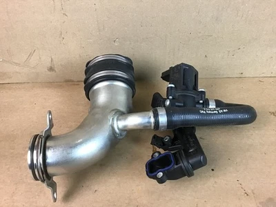 Válvula de tubo de admisión de aire turbo derecha Bentley Continental GT V8 2013 4,0 L 12-18:Y Foto 1 de 4