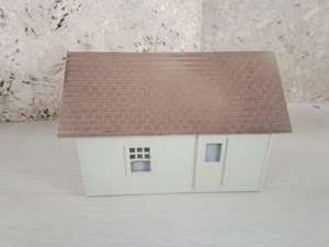 ECHELLE 0. MAQUETTE DIORAMA. MAISON AVEC GARAGE - Picture 1 of 9