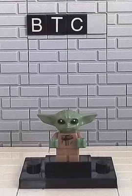 LEGO Star Wars The Mandalorian 75299 Grogu / Baby  Yoda Minifigure! NEW! - Image 1 of 4