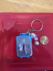 ZURU MINI BRANDS DISNEY STORE EDITION SERIES 2 - FROZEN SUITCASE KEY RING mini - Picture 1 of 7