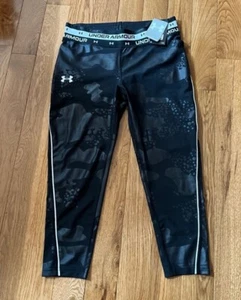 Under Armour Athletic Black Capri Pants Girls XL 14/16 NWT - Picture 1 of 7