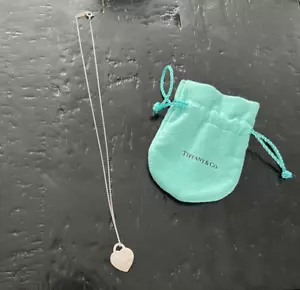 Authentic Tiffany & Co. Notes I LOVE YOU Heart Tag Pendant Necklace 16 Silver - Picture 1 of 4