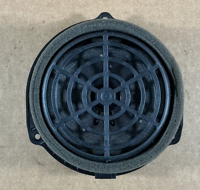 2012-2018 Audi A7 Quattro Rear Left Door Panel Mid-Range Speaker 4G0035411 OEM - Image 1 of 4