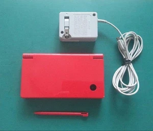 Nintendo DSi Rot Gebraucht Mit Ladegerät Nintendo - Bild 1 von 10