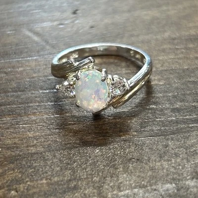 925 Sterling Silver Oval-Cut White Opal Gem Round-Cut C Z Ring Size 7.25 2.2 G - Image 1 of 4