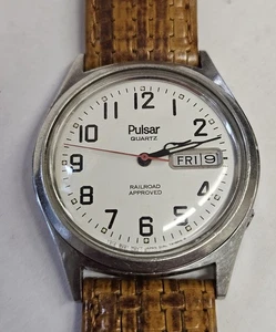 Raro orologio vintage anni 80 Pulsar by Seiko Y513-8159 omologato ferrovia 36mm funzionante - Foto 1 di 5