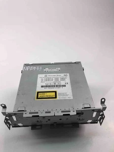 MERCEDES-BENZ C W204 Musik-Player mit GPS A2049069701 2010 26860852 - Bild 1 von 4