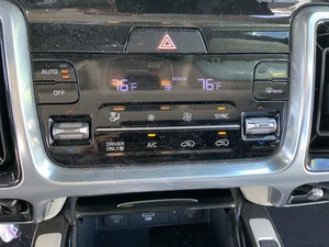 OEM Climate Control Heat/AC  Front ID 97250P2220FHL  21-23 SORENTO 1397133 - Picture 1 of 12