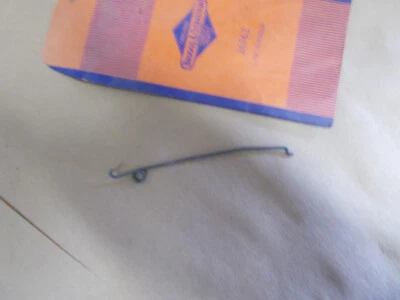 Original Briggs and Stratton govener link 26762 - Image 1 of 2