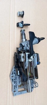 Audi A2 Ignition Steering Column Key 8Z0419502 C.10015389403288 - image 1 of 4