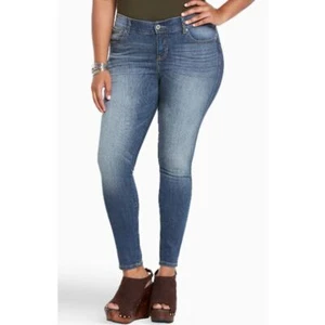 Torrid Jeans Womens 12 / 12W Short Bombshell Skinny Fades 12WS 12XS 12P 12WP - Picture 1 of 8