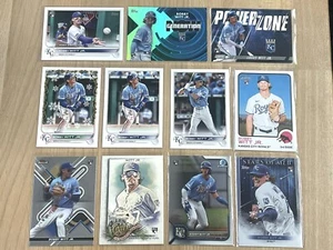 Lote de (11) Topps Bobby Witt Jr 2022 ¡Varios Novatos! Cromo, mejor, buque insignia + - Imagen 1 de 1
