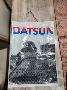 Datsun plastic show bag AUTO COLLECTABLE - Picture 1 of 3