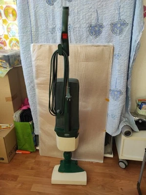 Vorwerk Staubsauger Kobold 121 + ET 30 mit geeigneten Zubehör Paket - Bild 1 von 4