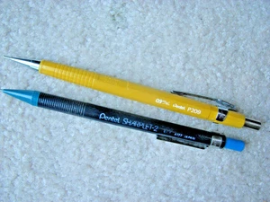 2 Vintage Pentel Japan Druckbleistifte P209 Sharplet 2 - Bild 1 von 3