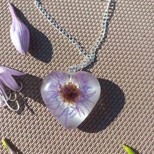 Flower Necklace, Exquisite Heart Pendant Necklace, Friend Gift for Women - Picture 1 of 3