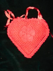 Vintage Red Handmade Crochet Front and Back Heart Purse with storage On Inside - Picture 1 of 2