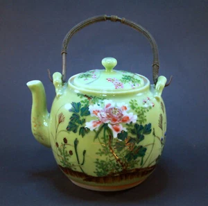 ANTIQUE JAPANESE SETO CELADON TEAPOT with HAND PAINTED ENAMEL FLOWERS MEIJI - Picture 1 of 6