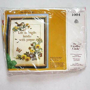 Kit de Bordado Círculo Creativo Lana Crewel Pájaros Oración Flores Años 70 De Colección - Imagen 1 de 7