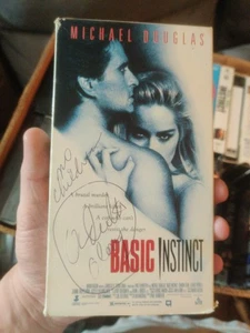 Basic Instinct VHS 1992 Sharon Stone Michael Douglas Thriller Action Drama Movie - Picture 1 of 4