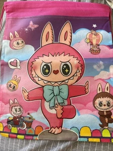 2 Schnur Kordelzug Monster Rucksack Gurtbeutel Sporttasche mit Wolken in Fuchsia - Bild 1 von 6