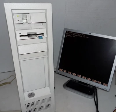 IBM PS/2 80 386 8580 MICROCHANNEL, 62940 BYTES FREE, 70MB ESDI HDD, BASIC C1.10 - Image 1 of 4