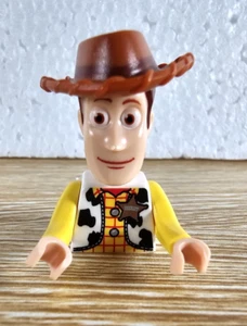 Lego Toy Story Minifigura Woody Torso y Cabeza 7590 - Imagen 1 de 4