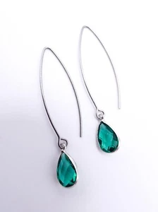 LIGHTWEIGHT Dainty Rich Green Teardrop Crystals Silver Plated Threader Earrings - Picture 1 of 10