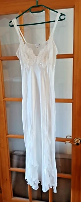 IN BLOOM BY JONQUIL BRIDAL NIGHT GOWN SATIN W/ PEARLS AND EMBROIDERED SZ L - Image 1 of 4