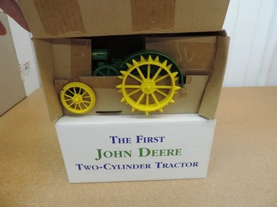 John Deere D tractor ERTL 1/16 75th Ann. First 2-cylinder box farm toy diecast Z - Image 1 of 4