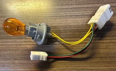 NUEVO OEM HYUNDAI 2015-2017 SONATA ARNÉS BOMBILLA TRASERA (LUZ DE CARROCERÍA) Foto 1 de 2