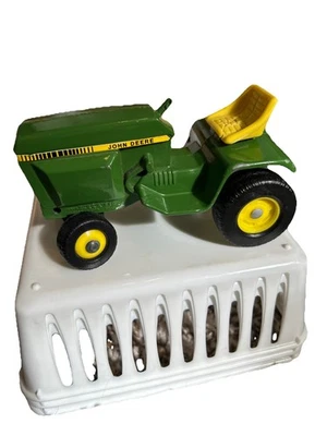 ERTL John Deere Lawn & Garden Tractor, 1/16 Scale, STK 591 Metal - Image 1 of 4